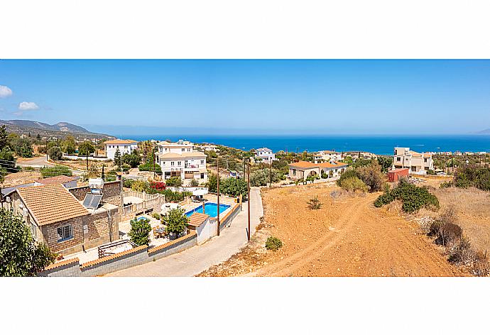 Aerial view of Villa Stone House . - Villa Stone House . (Galería de imágenes) }}