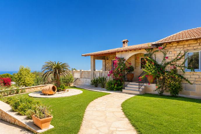  . - Villa Stone House . (Photo Gallery) }}