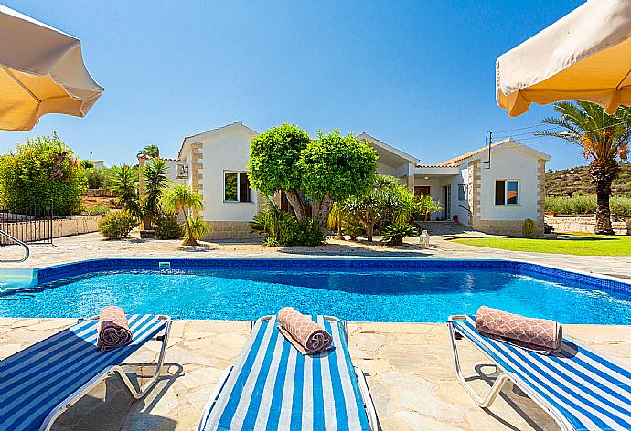 Beautiful villa with private pool, terrace, and garden . - Villa Amorosa . (Galería de imágenes) }}