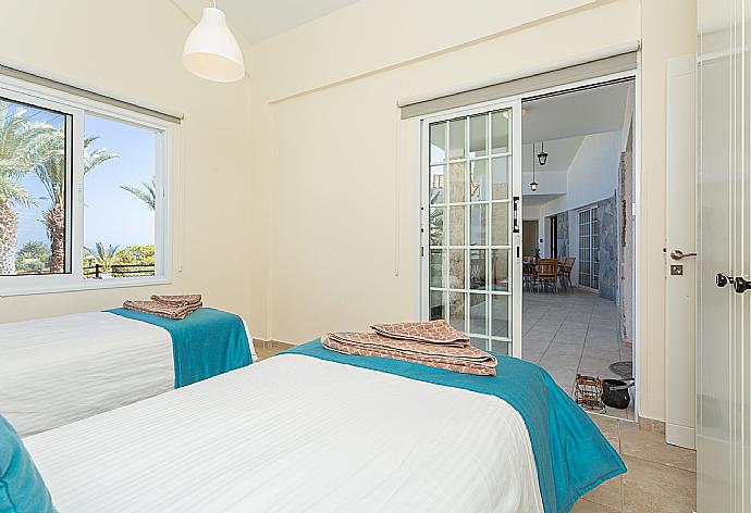 Twin bedroom with A/C . - Villa Amorosa . (Photo Gallery) }}