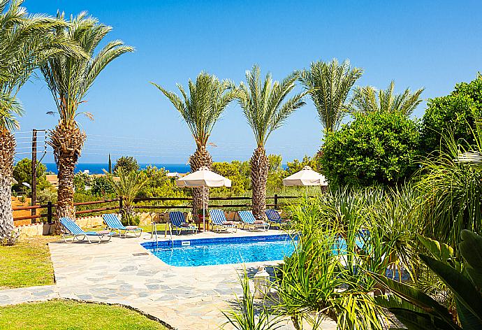 Private pool and terrace with sea views . - Villa Amorosa . (Photo Gallery) }}