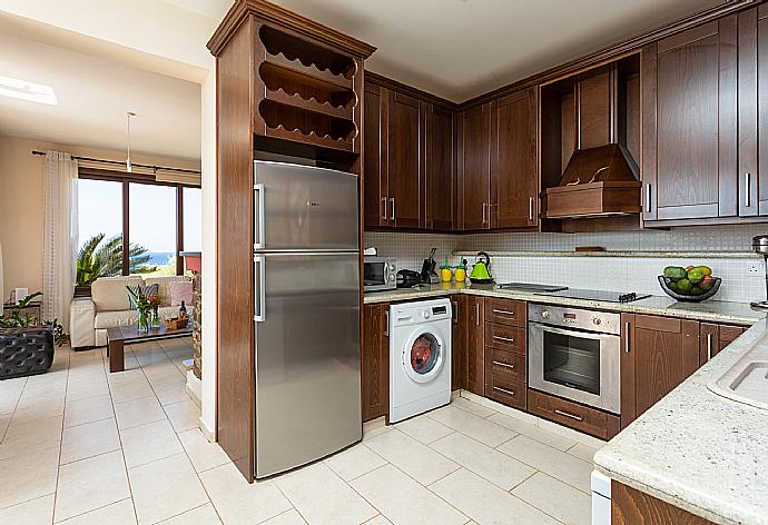 Equipped kitchen . - Villa Mermaid . (Fotogalerie) }}