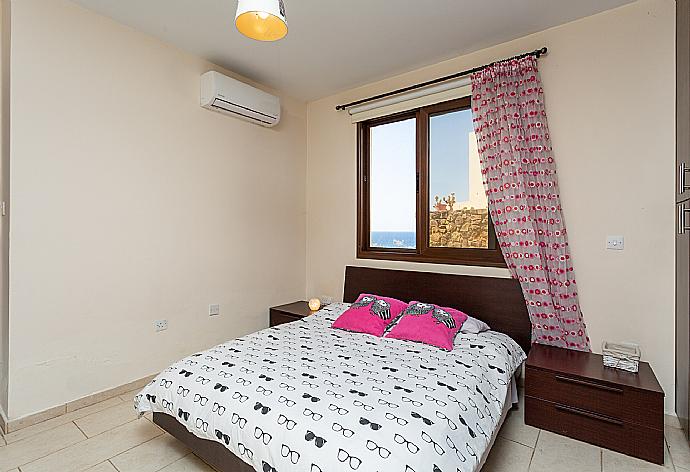 Double bedroom with A/C . - Villa Mermaid . (Галерея фотографий) }}