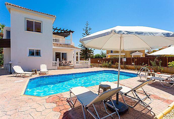 Beautiful villa with private pool and terrace . - Queens Paradise 1 . (Galerie de photos) }}