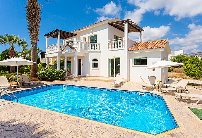 ,Beautiful villa with private pool and terrace . - Queens Paradise 6 . (Galleria fotografica) }}