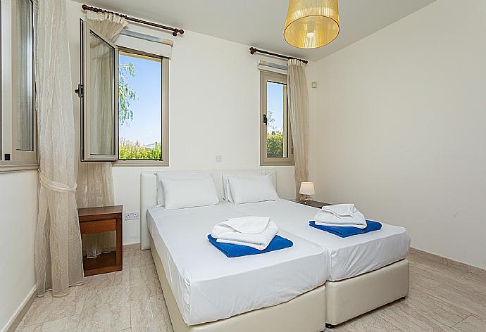 Twin bedroom with A/C . - Villa Diana . (Photo Gallery) }}