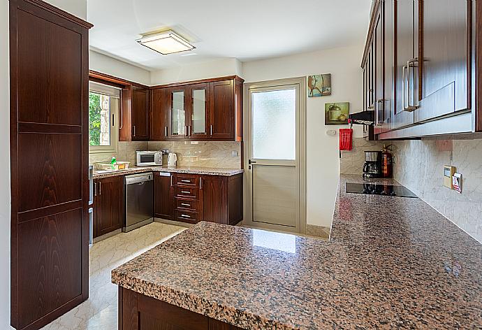 Equipped kitchen . - Villa Galene . (Photo Gallery) }}