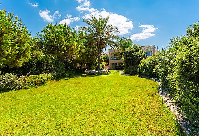 Garden area . - Villa Galene . (Photo Gallery) }}