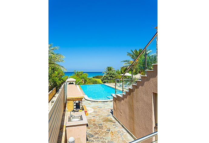 BBQ area . - Villa Galene . (Photo Gallery) }}