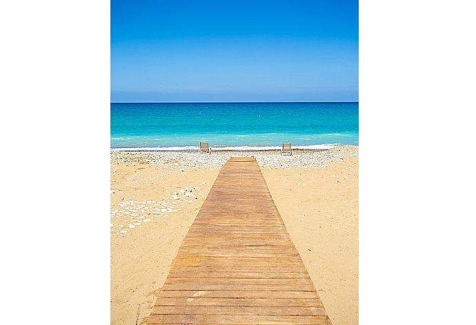 Beach directly in front of Villa Galene . - Villa Galene . (Photo Gallery) }}