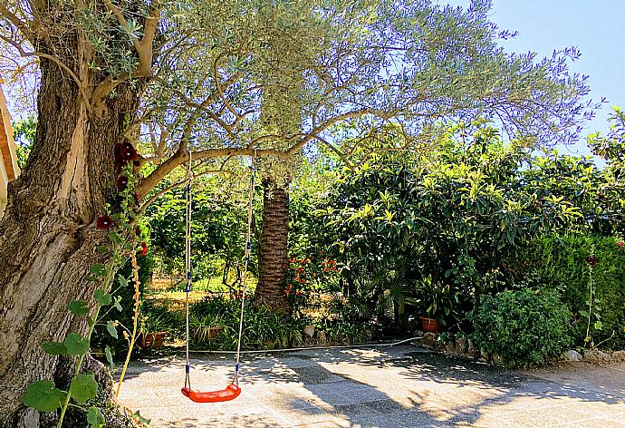 Garden area . - Villa Cielo . (Fotogalerie) }}