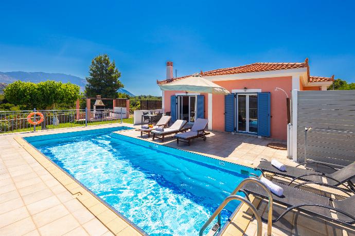 Beautiful villa with private pool and terrace with views . - Villa Europe Ena . (Photo Gallery) }}
