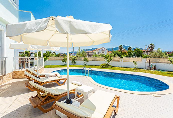 Private pool, terrace, and garden . - Villa Veli . (Галерея фотографий) }}