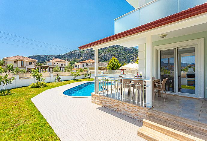 Private pool, terrace, and garden . - Villa Veli . (Галерея фотографий) }}