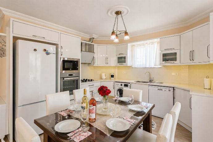  . - Villa Veli . (Photo Gallery) }}