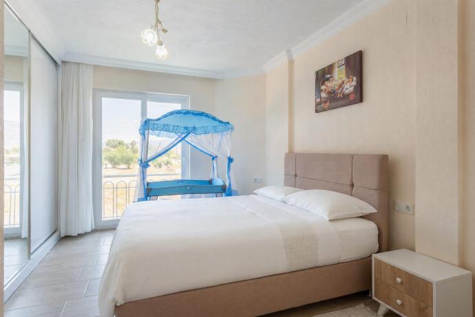  . - Villa Veli . (Photo Gallery) }}