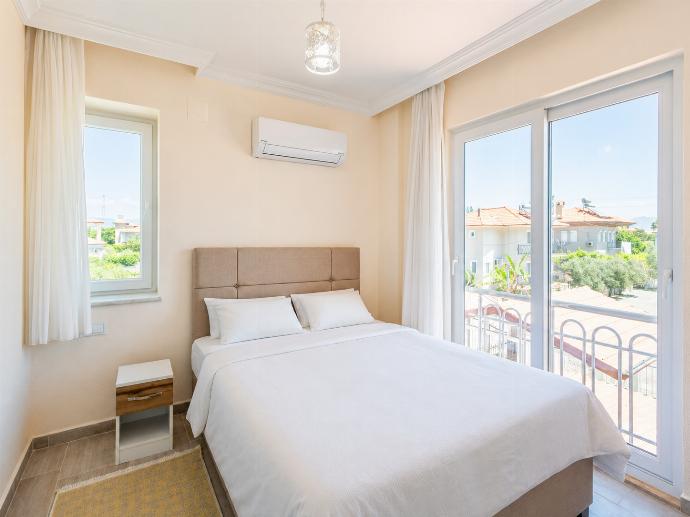  . - Villa Veli . (Photo Gallery) }}