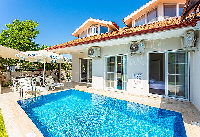 Beautiful villa with private pool, terrace, and garden . - Villa Zonkdemir . (Galleria fotografica) }}