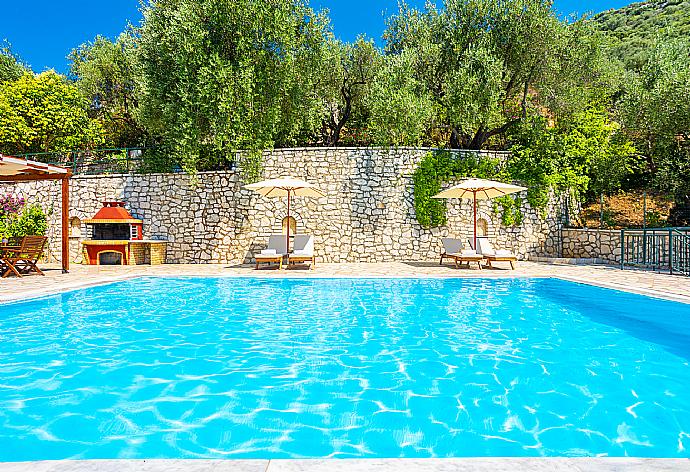 Private pool and terrace with panoramic sea views . - Villa Ilios . (Galería de imágenes) }}