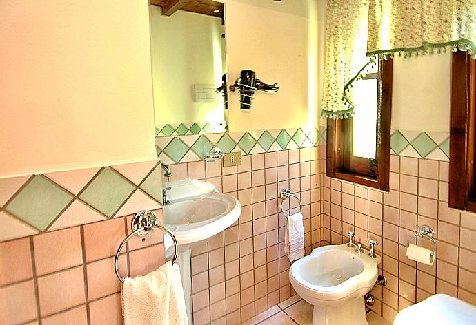 Villa Aster Bathroom