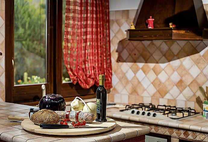 Equipped kitchen . - Villa Camelia . (Fotogalerie) }}