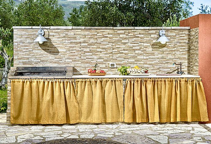 BBQ . - Villa Camelia . (Fotogalerie) }}