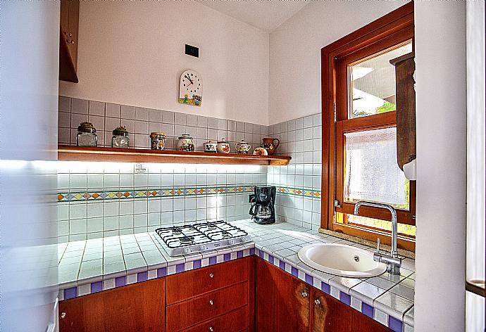 Equipped kitchen . - Villa Lilla . (Photo Gallery) }}