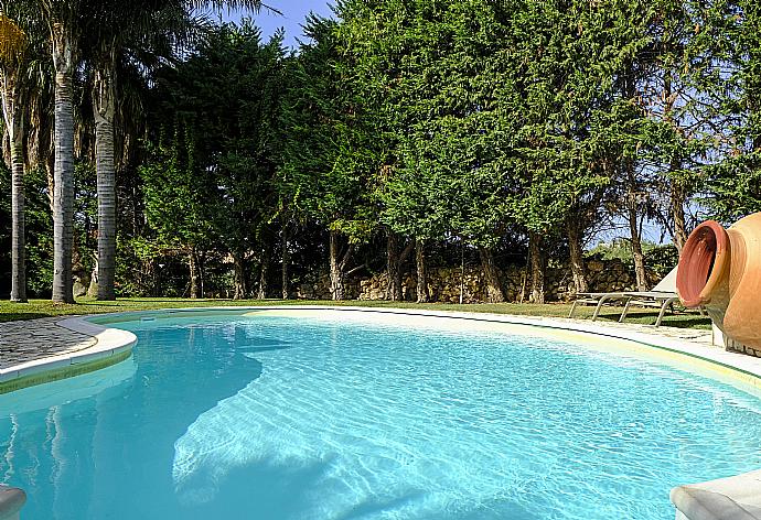 Beautiful villa with private pool and terrace . - Villa Peonia . (Photo Gallery) }}