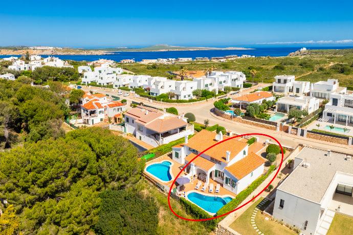 Aerial view showing location of villa . - Eulalia Uno . (Galleria fotografica) }}