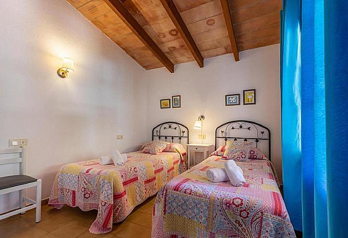 Twin bedroom . - Villa Eternidad . (Photo Gallery) }}