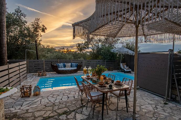 Dimitris Cottage