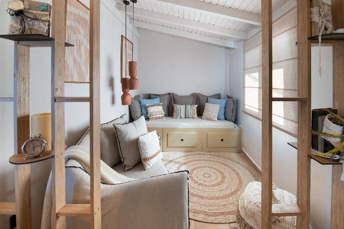 Dimitris Cottage