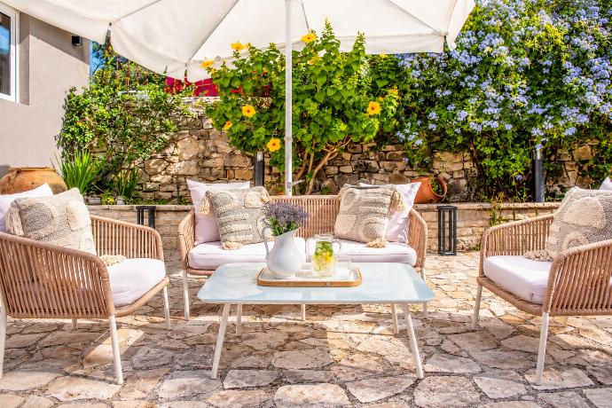 Dimitris Cottage