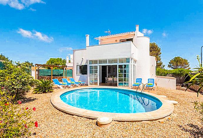 Beautiful villa with private pool and terrace . - Villa Mestral . (Galleria fotografica) }}