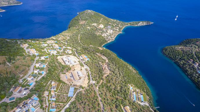  . - Villa Faneromeni . (Fotogalerie) }}