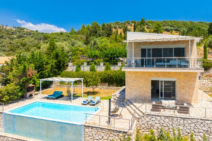 Beautiful villa with private pool and terrace with sea views