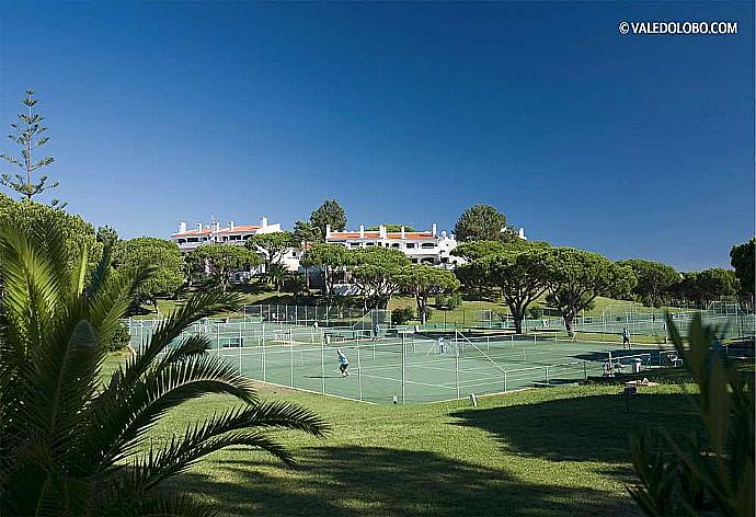 Golf course . - Villa Oceano . (Fotogalerie) }}