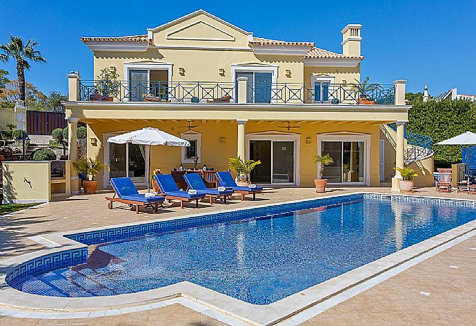 ,Beautiful villa with private pool and terrace area . - Villa Penina . (Fotogalerie) }}