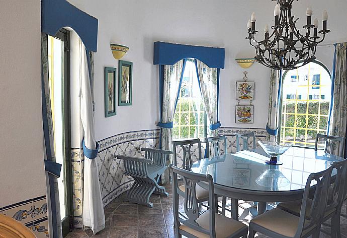 Dining area. . - Villa Adelaide . (Photo Gallery) }}