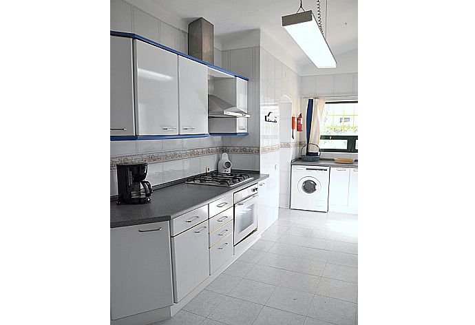 Equipped kitchen. . - Villa Adelaide . (Photo Gallery) }}
