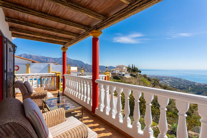 Sheltered terrace area with panoramic sea views . - Villa Cortijo Martin . (Galería de imágenes) }}