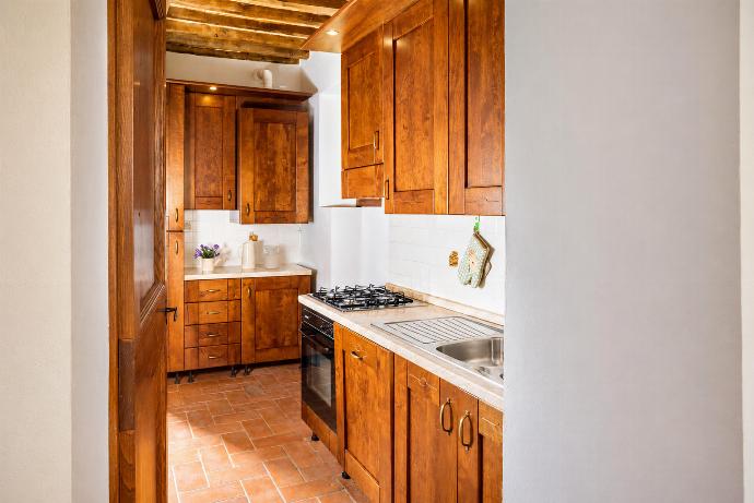 Equipped kitchen . - Casale Donatelli . (Photo Gallery) }}