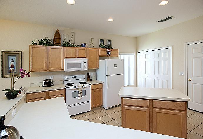 Equipped kitchen. . - Villa Costalotta . (Fotogalerie) }}