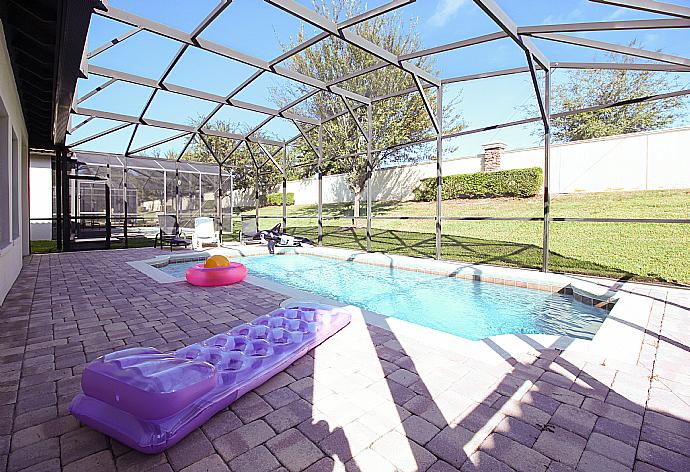 Private pool area with sunbeds. . - Villa Springfield . (Galerie de photos) }}