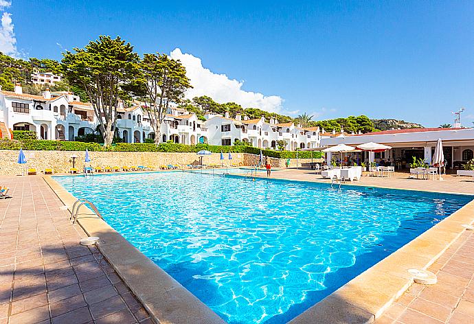 Beautiful apartment with shared pool, terrace, garden and sea views . - Barber Apartment . (Galería de imágenes) }}