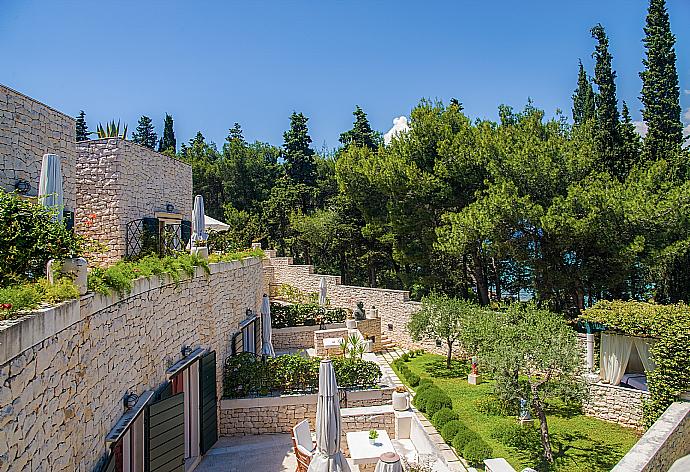  . - Villa Diocletian's Palace . (Galerie de photos) }}