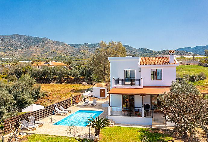 Beautiful villa with private pool, terrace, and garden with panoramic sea views . - Villa Sunset . (Galleria fotografica) }}