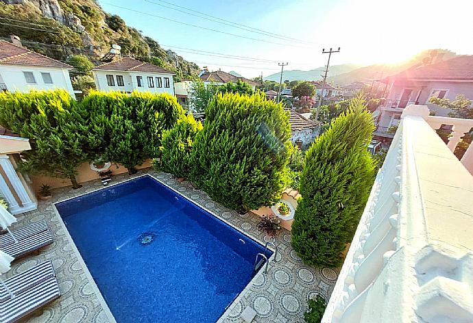 Private pool . - Dalyan Palace . (Fotogalerie) }}