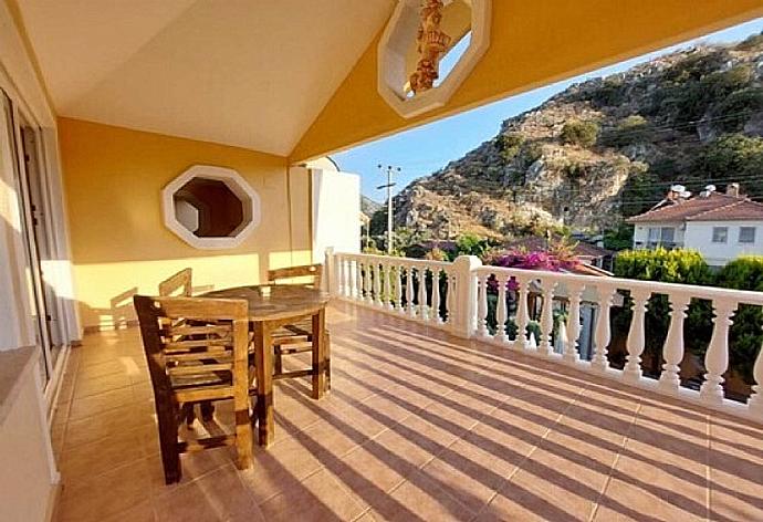 Private balcony with a view . - Dalyan Palace . (Galleria fotografica) }}