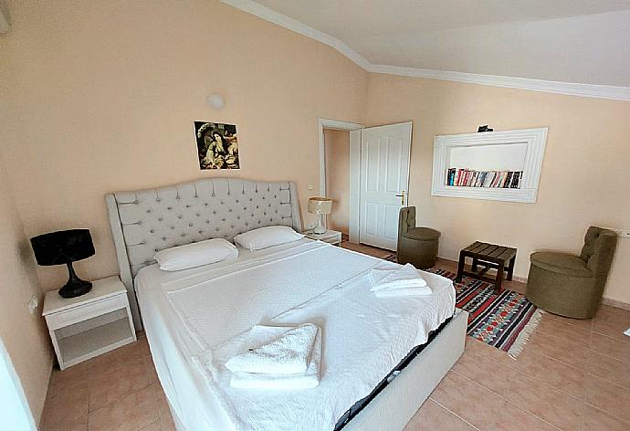 Double bedroom . - Dalyan Palace . (Photo Gallery) }}